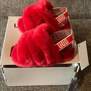 Baby girl UGG fluff slides ♥️ BRAND NEW